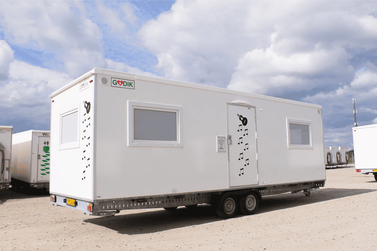 Kontorvogn med 2 rom og toalett (for 2 x 8 pers)