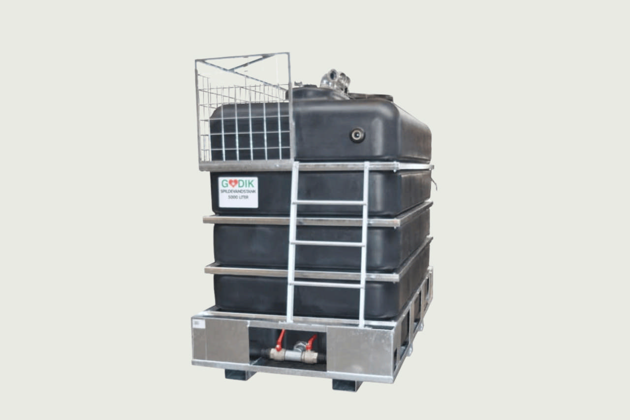 Spillvannstank 5000L.